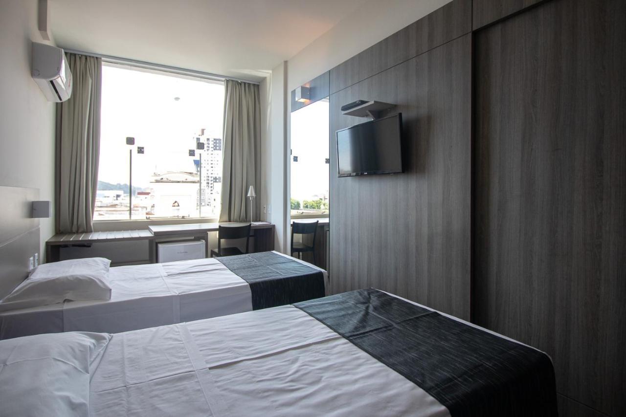 Hotel Valerim Itajai / Navegantes المظهر الخارجي الصورة