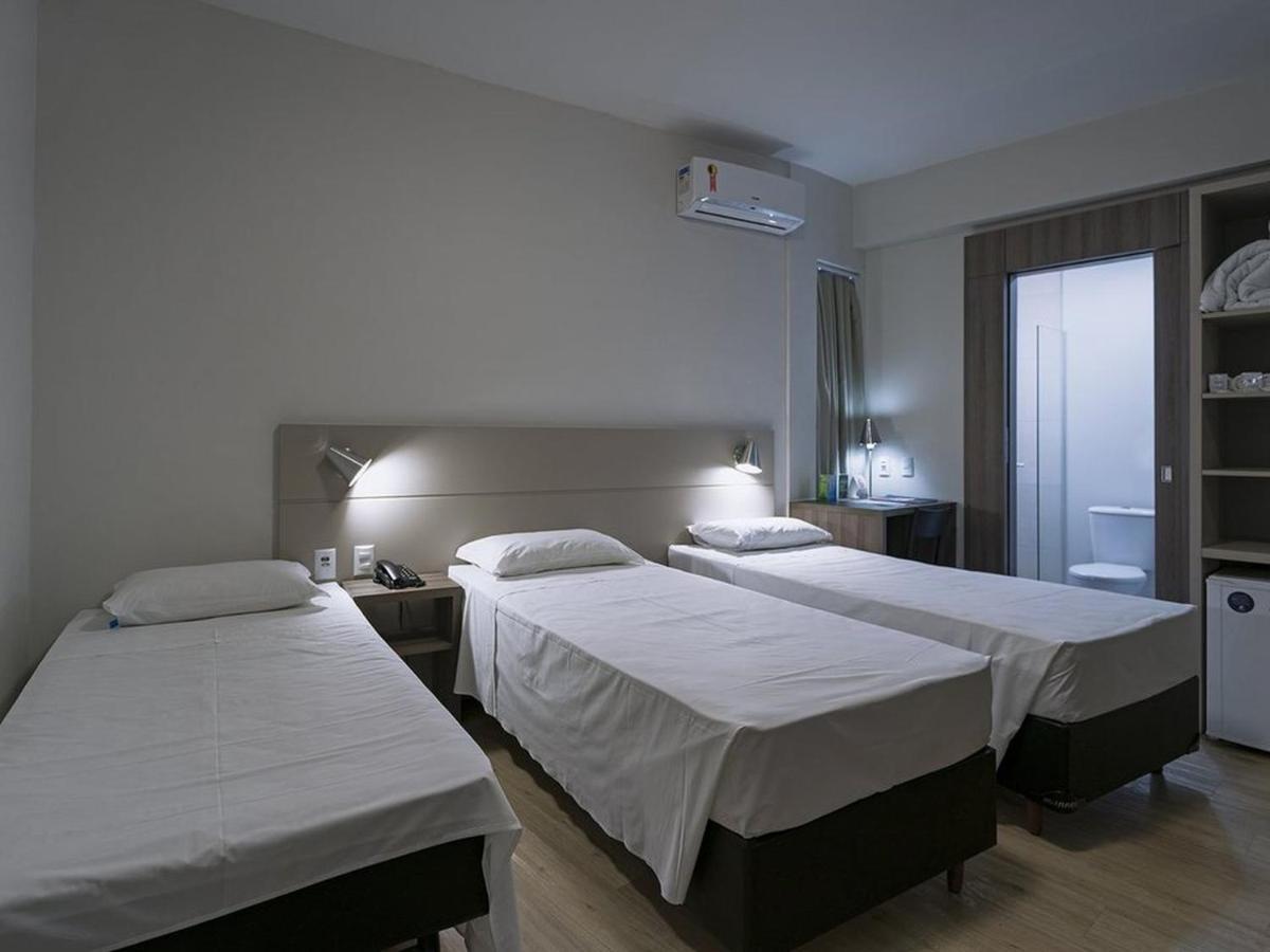 Hotel Valerim Itajai / Navegantes المظهر الخارجي الصورة
