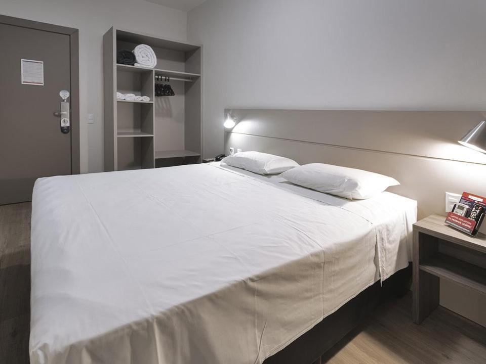 Hotel Valerim Itajai / Navegantes المظهر الخارجي الصورة