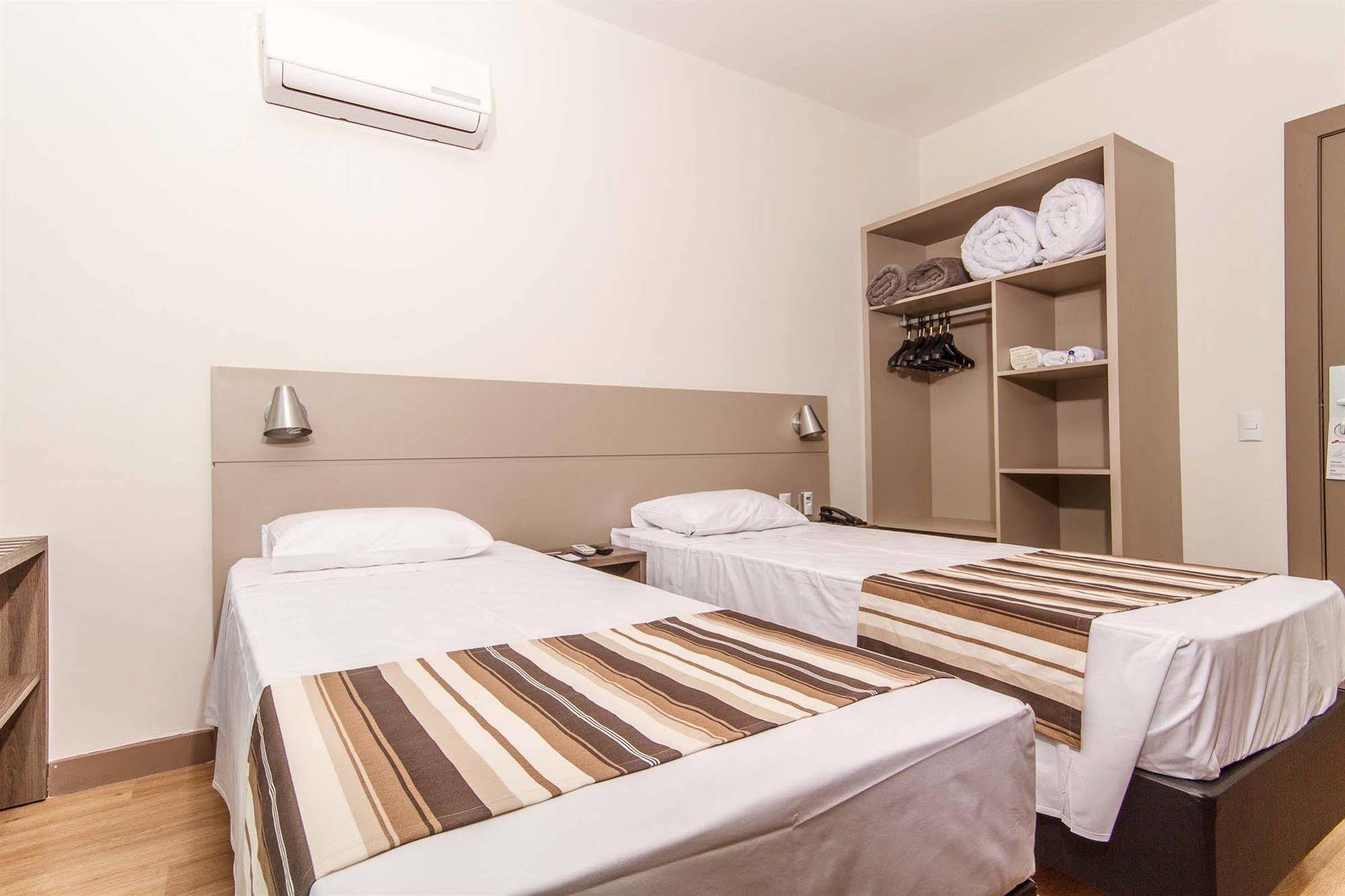 Hotel Valerim Itajai / Navegantes المظهر الخارجي الصورة