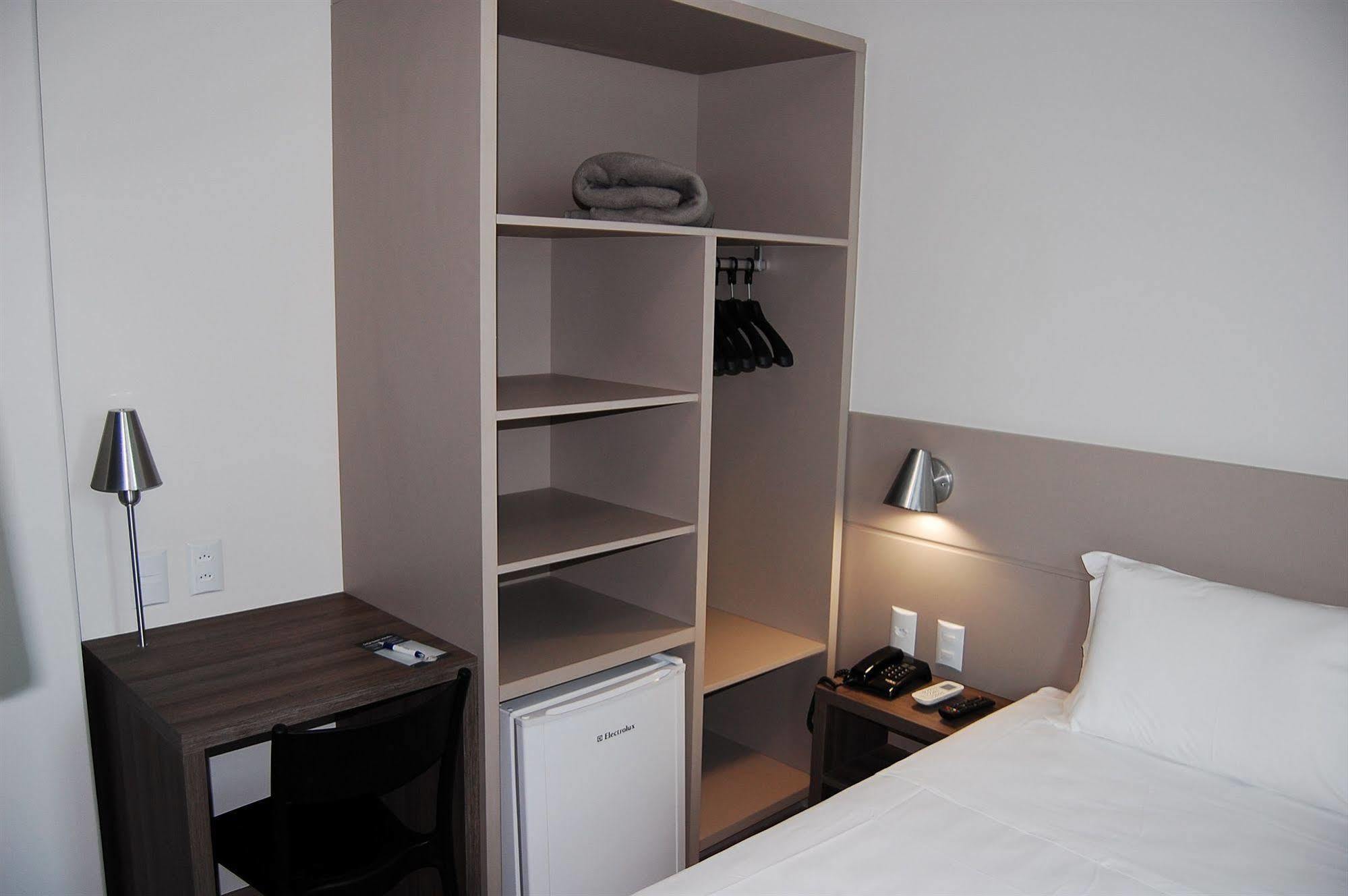 Hotel Valerim Itajai / Navegantes المظهر الخارجي الصورة